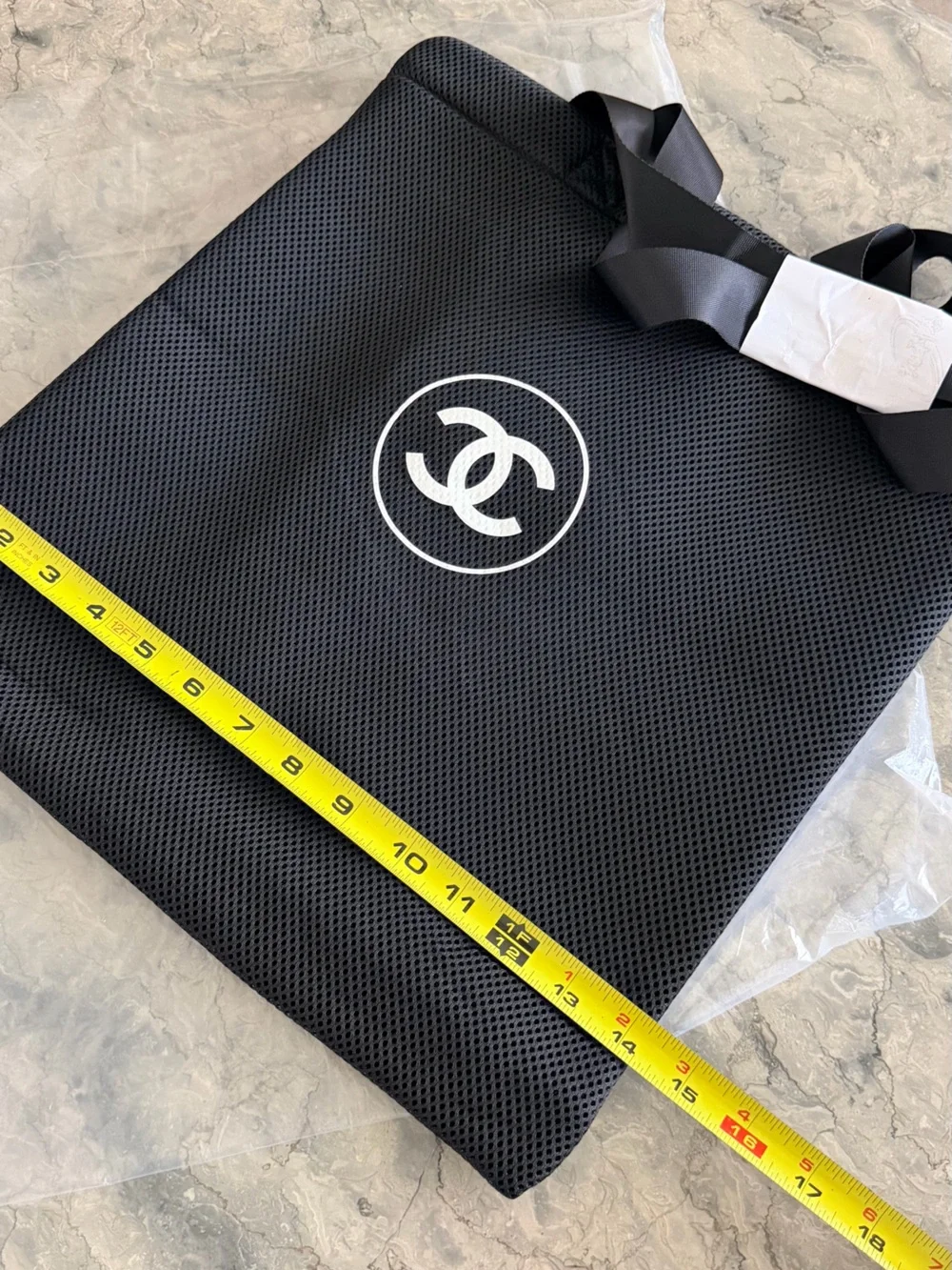 CHANEL authentic new